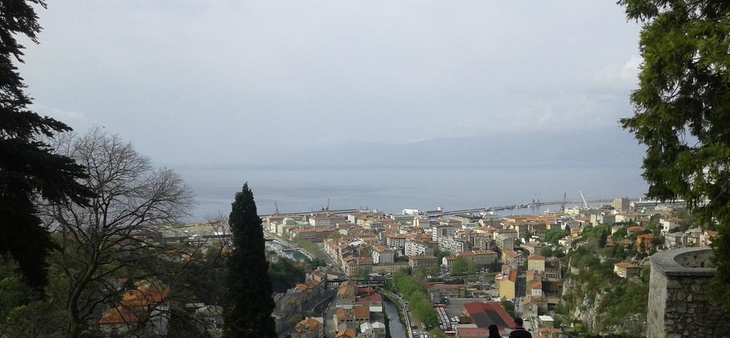 Apartment Skyscraper Maro Rijeka Eksteriør billede